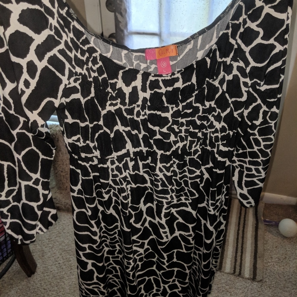 Dress. Knee length.